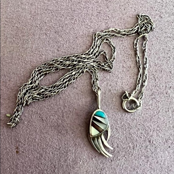 Southwestern Zuni Inlay Bearclaw Pendant on a Sterling Twist Chain - Picture 3 of 5